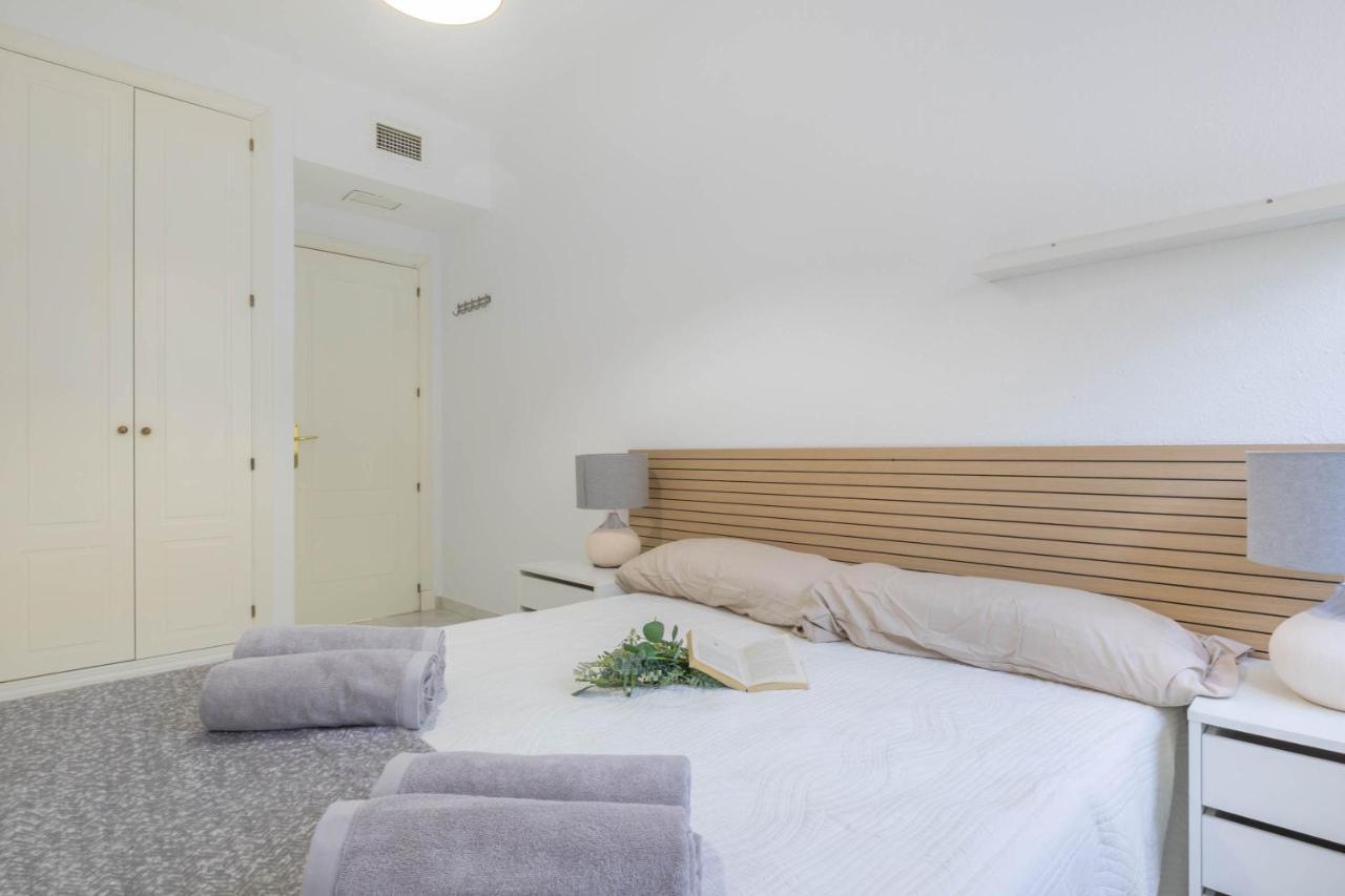 Apartamento Estepona Lll Luaran gambar